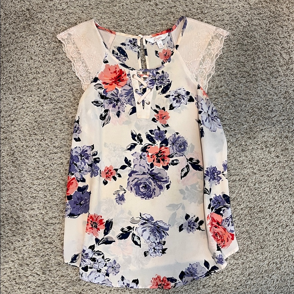 Floral Sleeveless Blouse